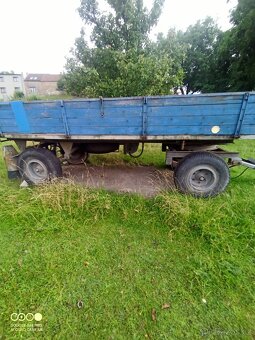 Vlek sklápěcí 5 tun - 4