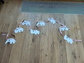 Done by Deer girlanda růžová - 4