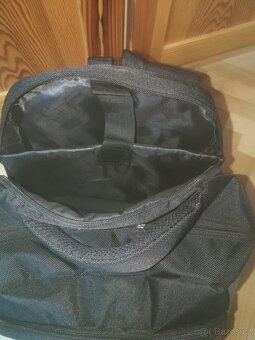 černý velký batoh NOVÝ - 4