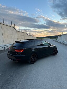 Seat Leon Cupra 221kw Max. výbava - 4