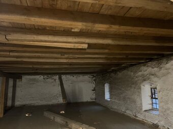 Tesané a řezané trámy - 4