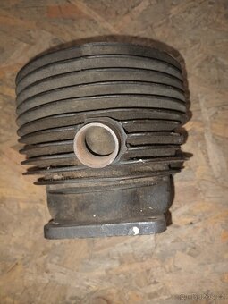 Jawa 250 speciál - 4