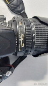 Nikon D5100 s objektivem Nikon 18-105 f 3,5 - 5,6 - 4