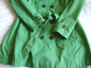 Kabátek zelený. - 4