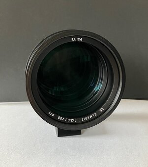 Panasonic Leica DG Elmarit 200/f2.8 - 4