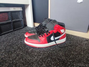Nike Jordan 1 mid - 4