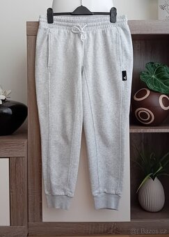 Adidas dámské tepláky vel. M Rezervace - 4