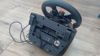 Prodám volant Logitech g29 + logitech řadící páka - 4
