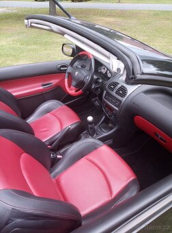 Peugeot 206cc 1.616v 80kw rok 2002 Platimum - 4