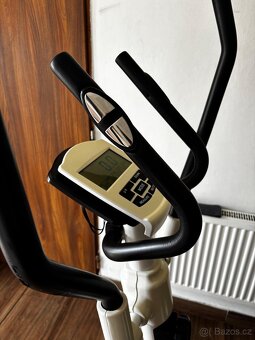 Eliptický trenažér/orbitrek - 4