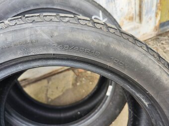18"zimní sada pneu Goodyear 245/45/18 = 1400Kč/4ks - 4