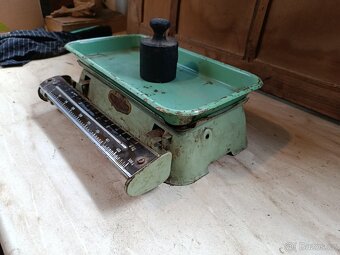 Retro Pultová Váha s Miskou a Posuvným Závažím - 4