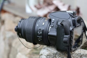 Nikon D3200 s příslušenstvím - 4