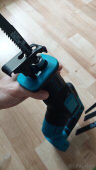 Aku oscasova pila, baterka z Makita - 4