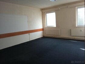 Pronájem skladovacich prostor a kanceláří Vraňany - 4