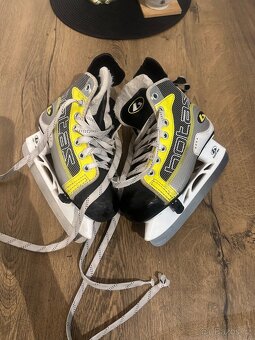 Lední brusle 29-32, 2pary 32-35 - 4