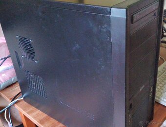 pc GIGABYTE, Core2Duo 2,66GHz,case GIGABYTE Triton 180 - 4