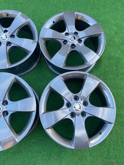 ALU KOLA ŠKODA 5X112 R17’ OCTAVIA - 4
