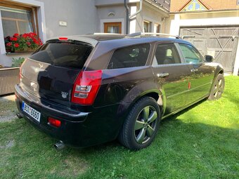 Chrysler 300C Touring AWD, 5,7 HEMI-LPG, tažné - 4