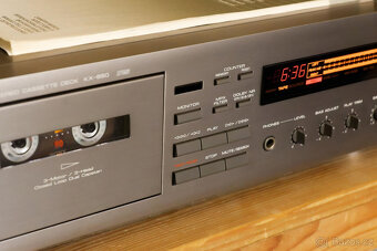 Tříhlavý tape deck YAMAHA KX-650 + originální DO - 4