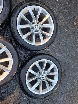 Alu kola 18" 5x112 Skoda Superb Modus s pneu 235/45R18 - 4