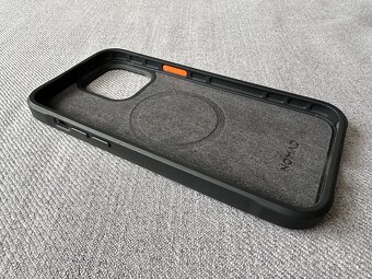 NOMAD iPhone 14 Pro MAX outdoor - 4