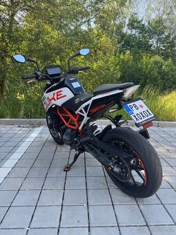 KTM Duke 390 - 4
