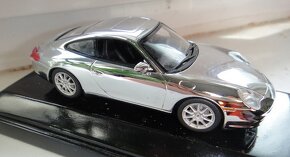 PORSCHE 911 Carerra4 - 4