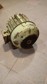 Motor třífázový k protahovačce - 4