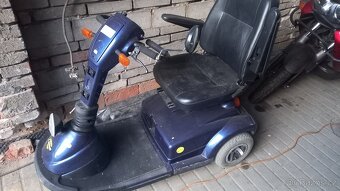 Prodám invalidni vozík lunu na opravu nebo nd - 4