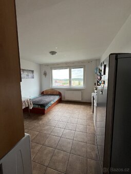 K pronájmu byt 2+kk, sídliště Špičák - 4