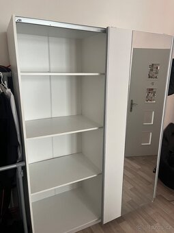 Šatní skříň - 4