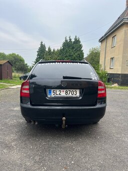 Škoda Octavia Combi 2 - 4