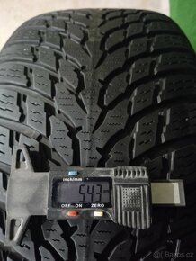 Zimni plech 215/60 r16 superb - 4