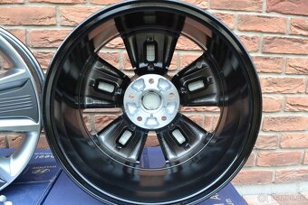 5x114,3 R17 Hliníkové disky Originál HYUNDAI - 4