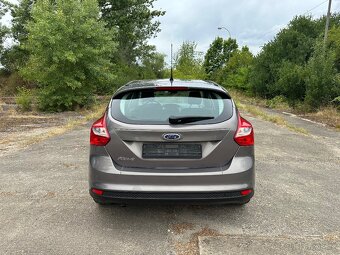 Ford Focus 1,6i 77kw výbava FUTURA - 4