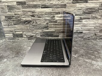 MacBook Pro 14” M2 Pro / 16GB / 500GB DPH - 4