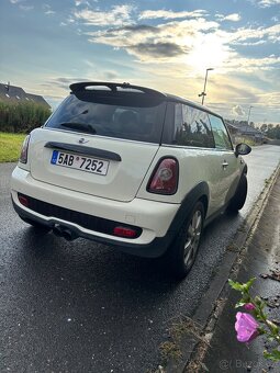 Mini Cooper JOHN COOPER WORKS 141kW 1.6i - 4