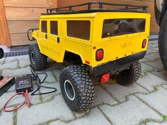 Axial SCX6 Hummer 1:6 + Lipo a nabíječ - 4
