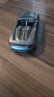 Model Porsche Carrera GT – sběratelský kousek v top stavu - 4