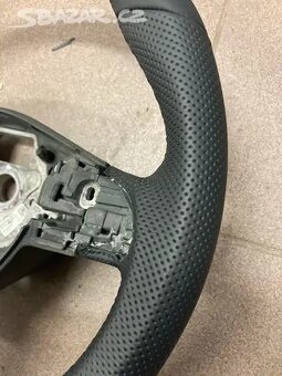 Nově renovovaný volant VW Passat B7 - 4