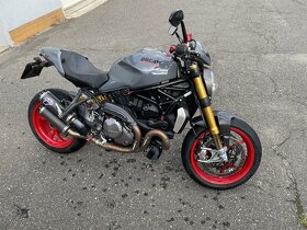 Ducati Monster 1200S - 4