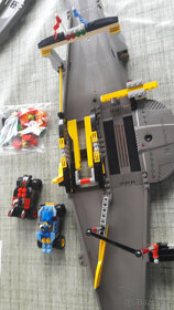 LEGO 8364 - séria Racers - Pretekárska dráha - 4