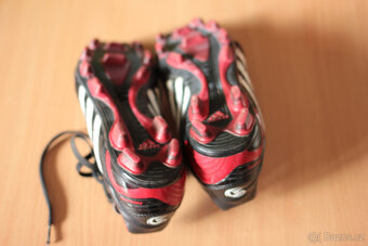 Fotbalové kopačky Adidas vel. 38 v bezvadném stavu - 4