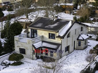 Prodej rodinného domu, 387m2, garáž 50m2, ev.č. 00028 - 4