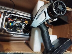 RC model Pro boat river jet - 4