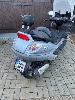 Piaggio x9 EVO - 4