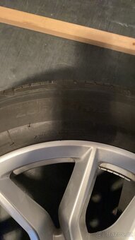 Prodám Alu kola R 19s letními pneu Hankook 265/50/19. - 4