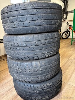 Letní pneu 225/40 R18 - 4