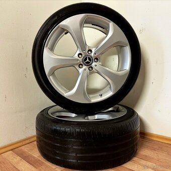DVOUROZMĚRNÁ MERCEDES GLK 5x112 R20 ET42/54 8J/9J - 4
